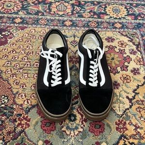 Old School Vans - black and gum
